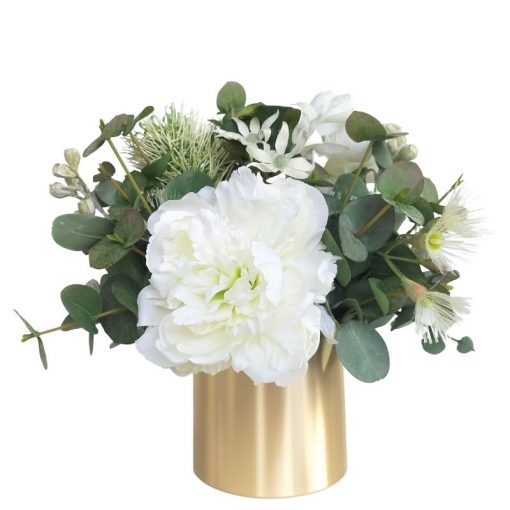 white-native-flower-arrangement