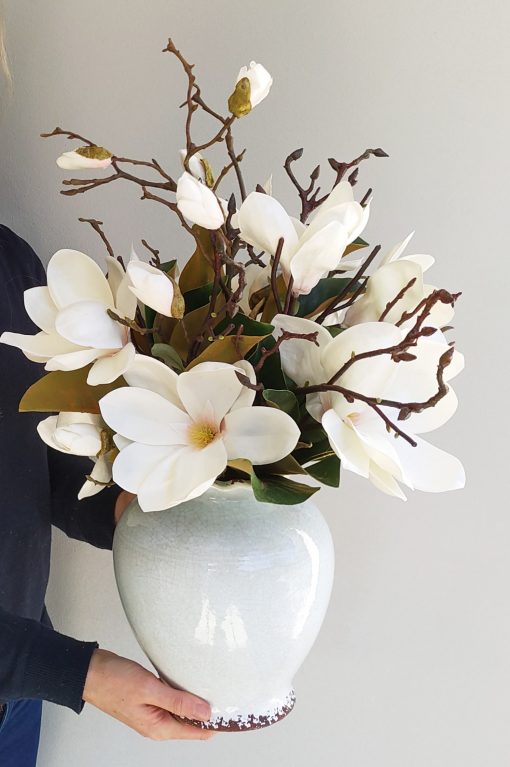 all-round-magnolia-arrangement