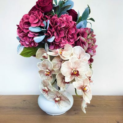 burgundy-flower-vase-arrangement