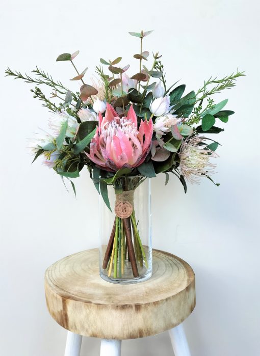 pink-native-flower-bouquet