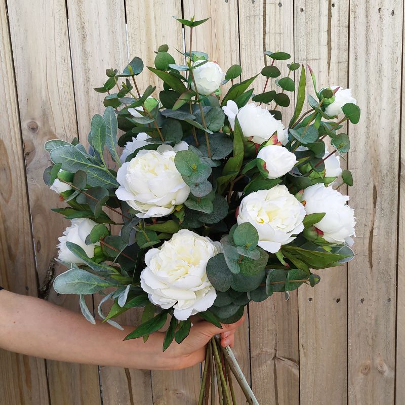 large-white-green-flower-bouquet
