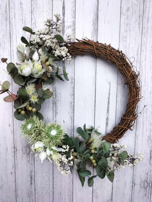 artiricial-white-flower-wreath