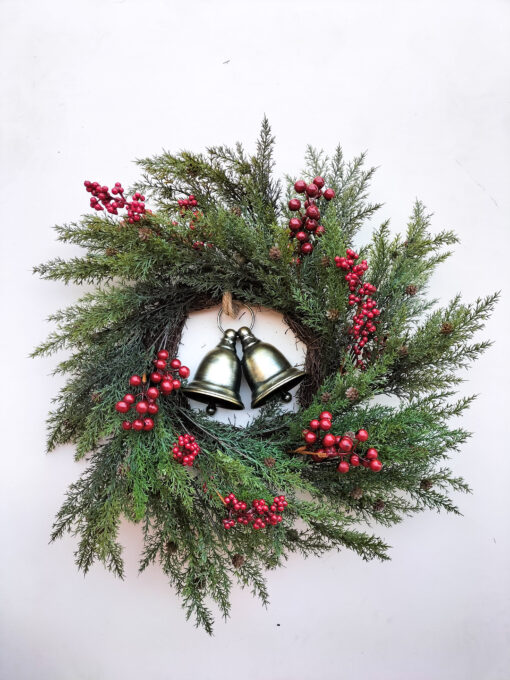 artificial-christmas-wreath-bells